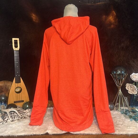 Athleta top M (3280) - Picture 5 of 7